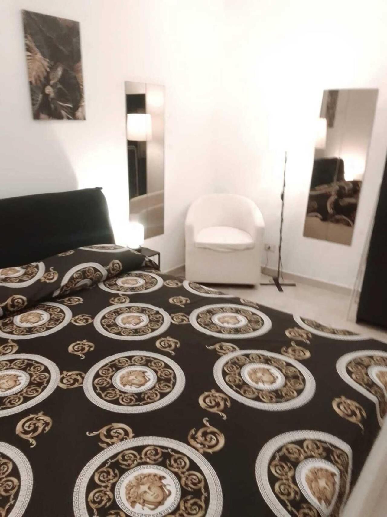 Bliss Apartment Rom