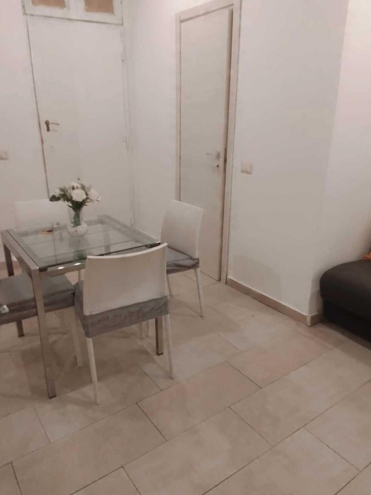 Apartment Bliss Rom